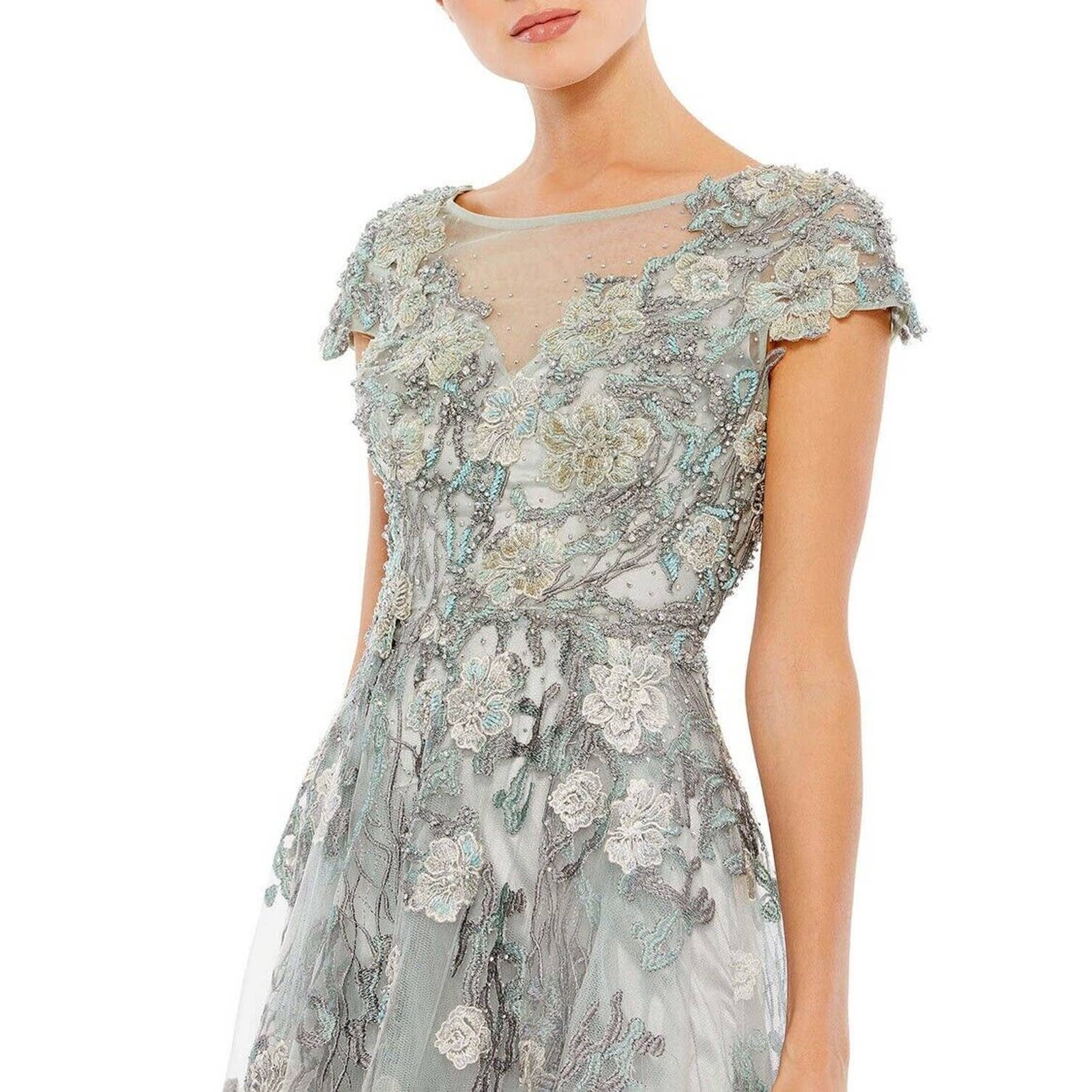 Mac Duggal Size 12 Floral Embroidered Evening Gown. Original Price: $798